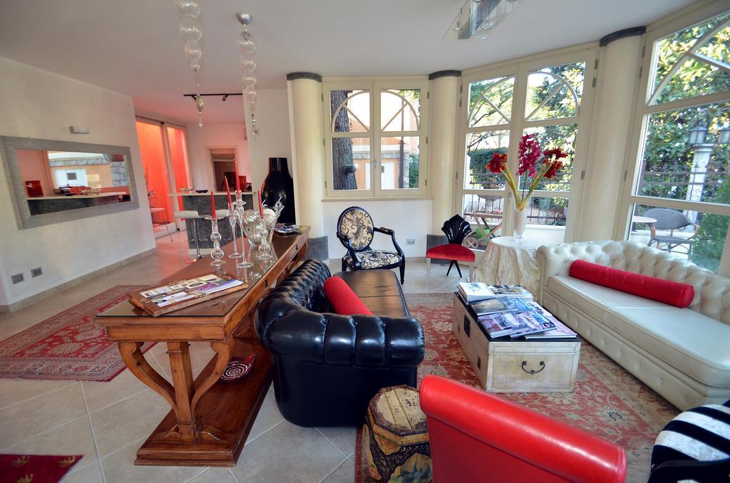 Relais Il Giardino Segreto Maison De Charme Desenzano del Garda Bagian luar foto