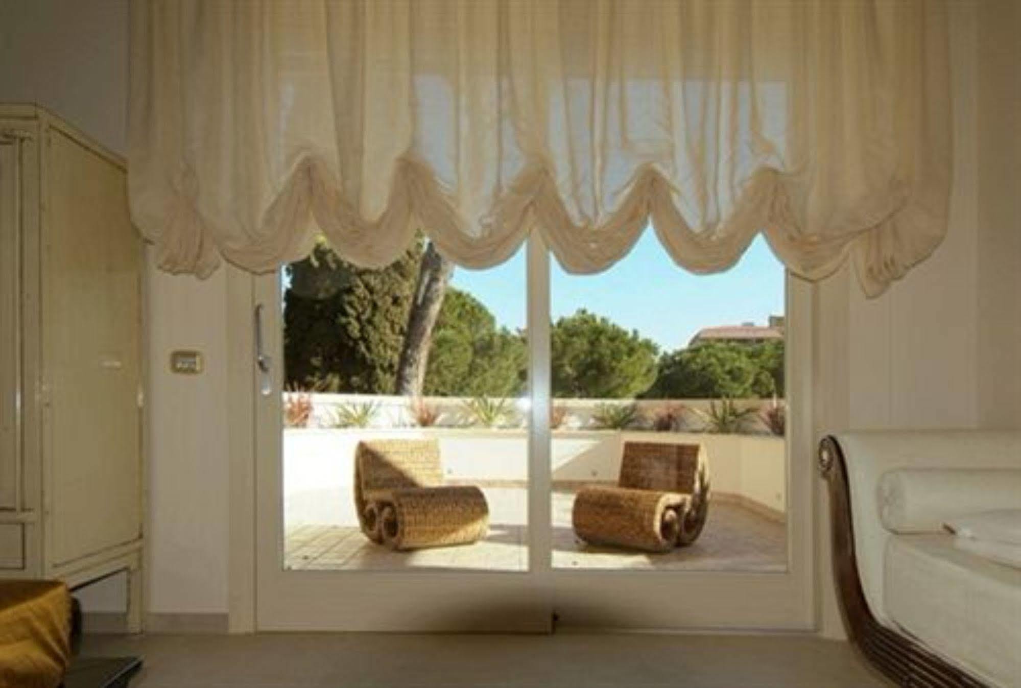 Relais Il Giardino Segreto Maison De Charme Desenzano del Garda Bagian luar foto