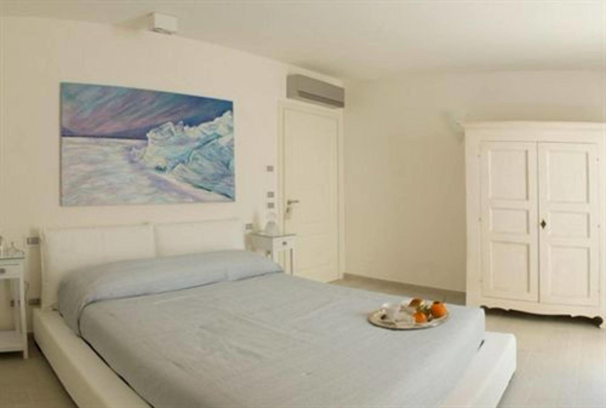 Relais Il Giardino Segreto Maison De Charme Desenzano del Garda Bagian luar foto