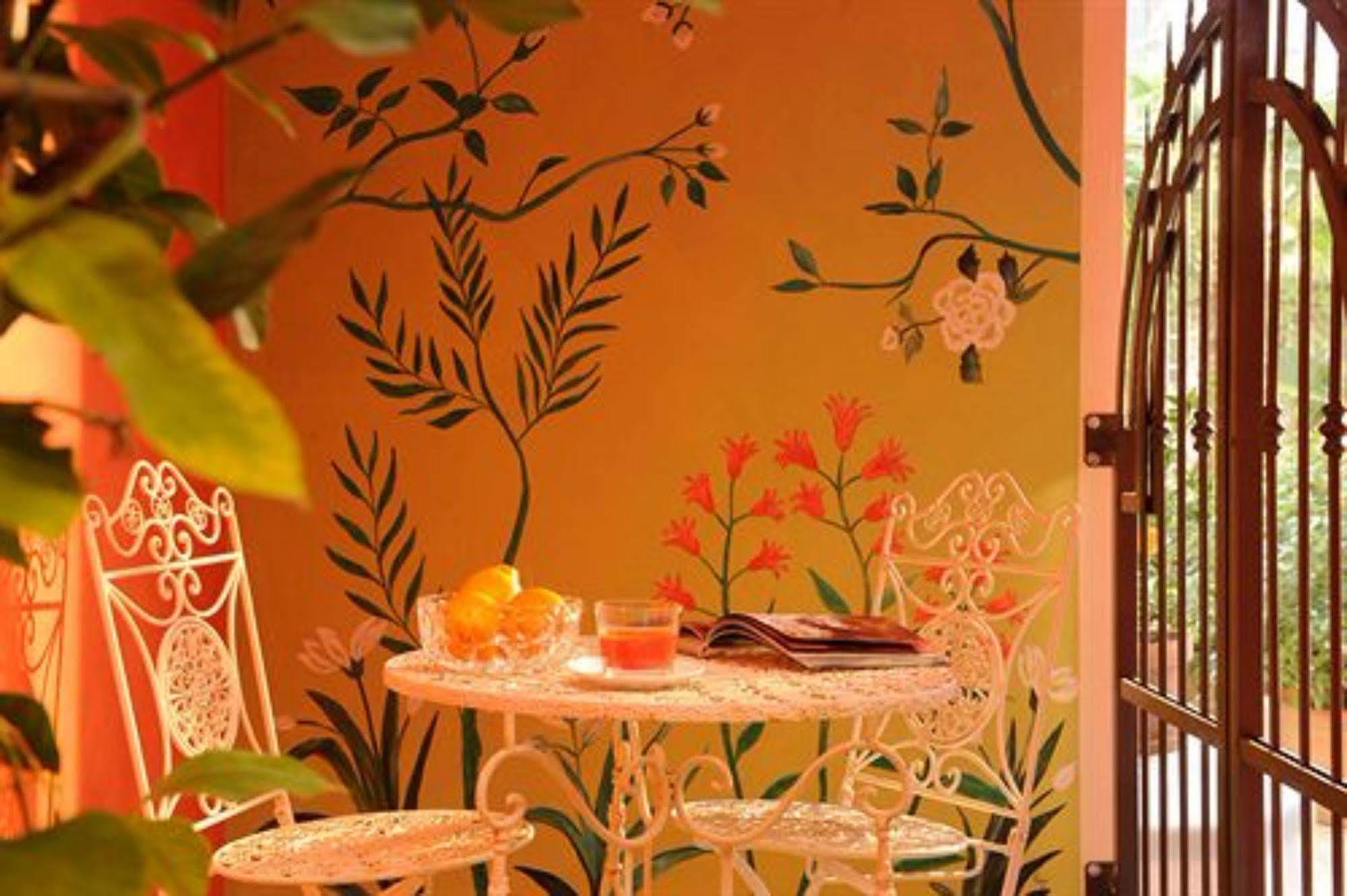 Relais Il Giardino Segreto Maison De Charme Desenzano del Garda Bagian luar foto